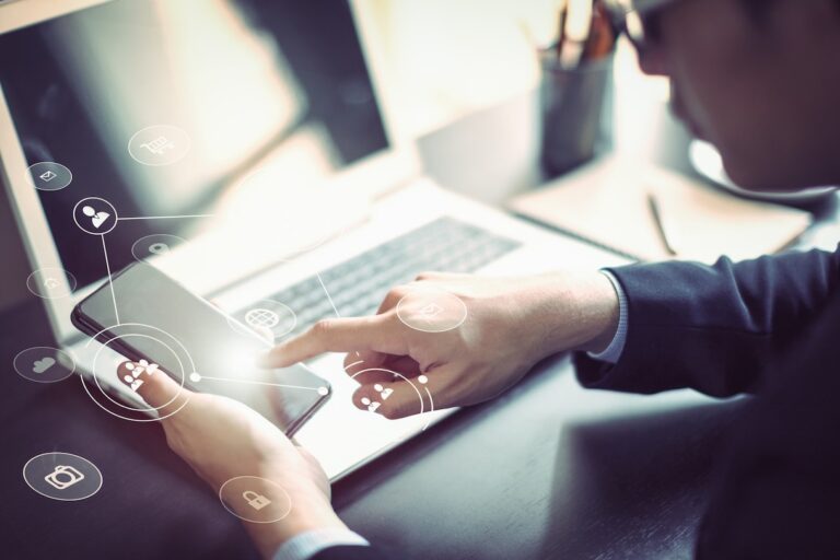 Vivre plus sereinement l’inflation grâce au web