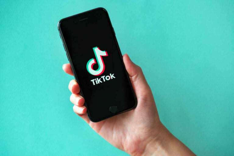 Que reproche-t-on à TikTok ? Soft power, espionnage, données personnelles…